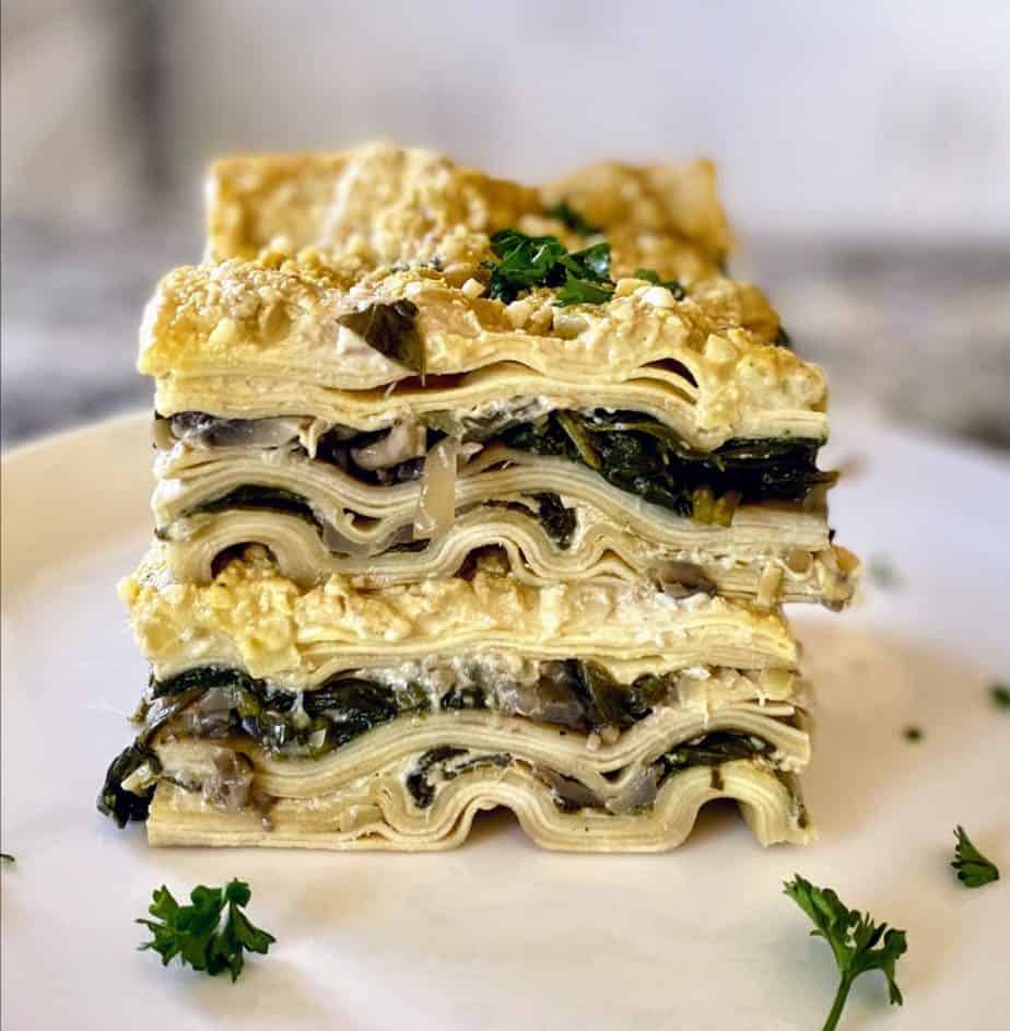 Vegan white sauce lasagna