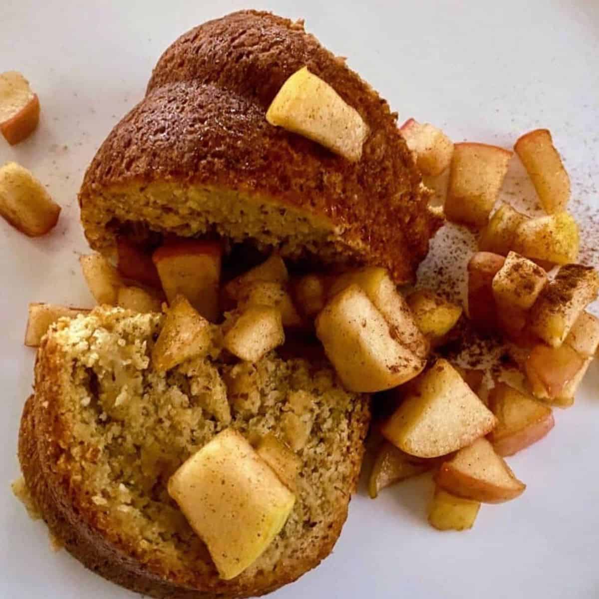 Vegan Apple Cider Donut Cake