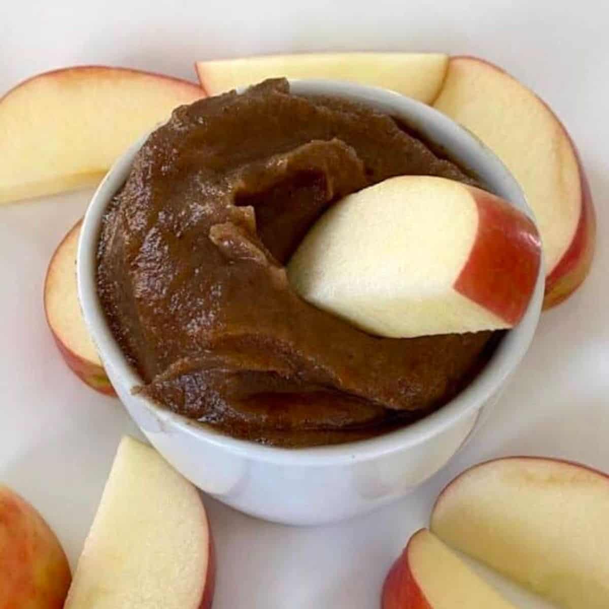 Easy Vegan Caramel Sauce