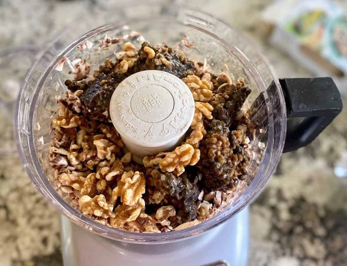 The ingredients are in the food processor.