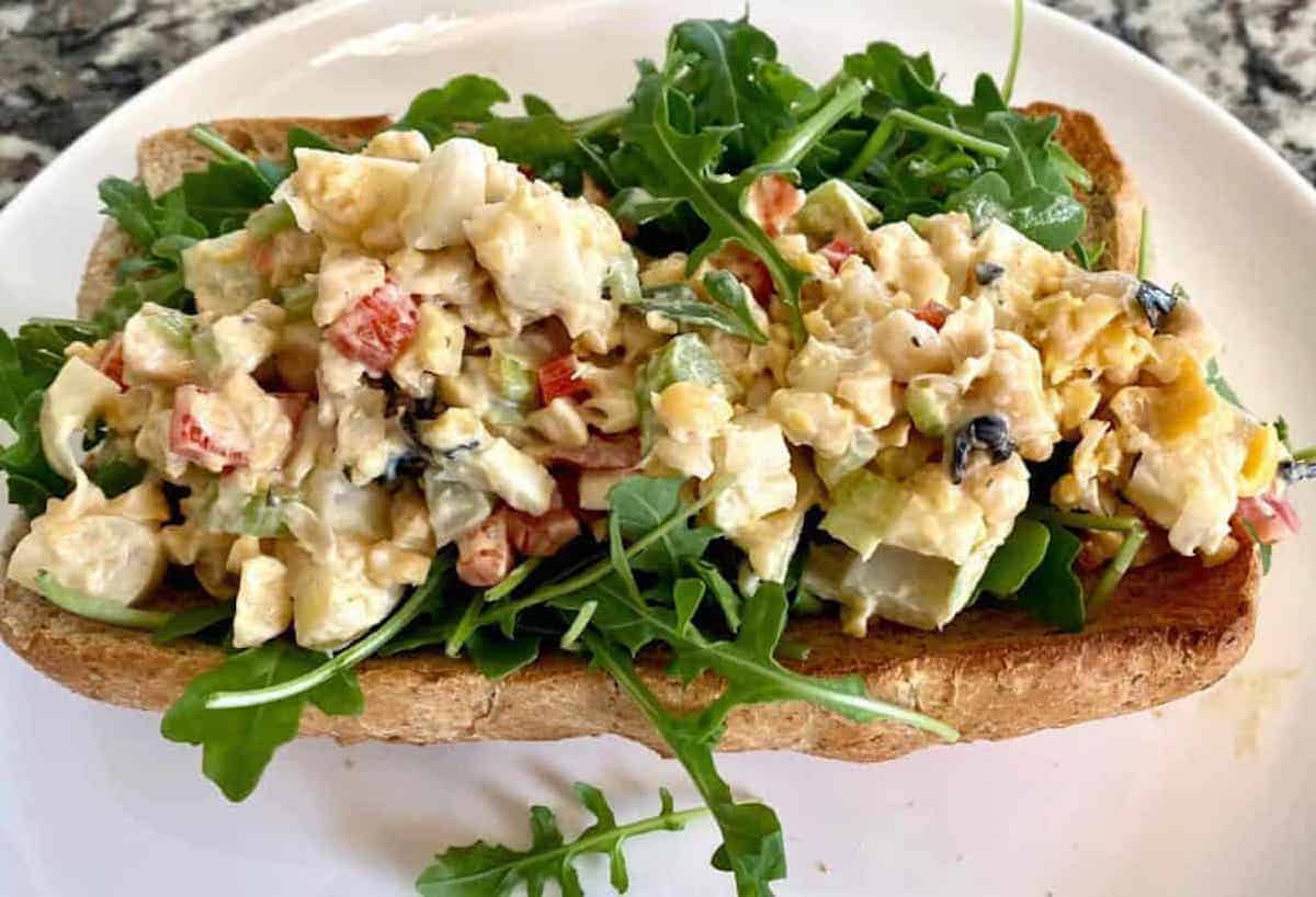 Hearts of palm lobster roll on a plate.